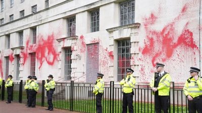 بريطانيا: اعتقال محتجين على مبيعات الأسلحة لإسرائيل أمام وزارة الدفاع