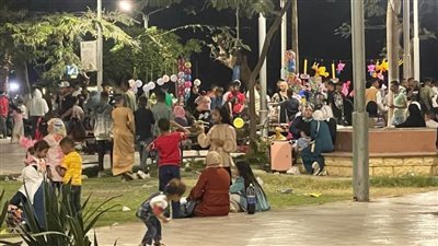 وسط حالة من السعادة والبهجة.. المنياوية يحتفلون بعيد الفطر بالحدائق والمتنزهات وكورنيش النيل.. صور