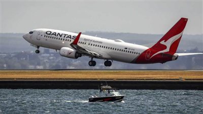 عاجل.. شركات طيران عالمية تتجنب عبور المجال الجوي الإيراني