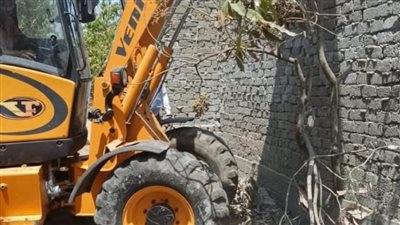 تنفيذ إزالة فورية لتعدٍّ بالبناء المخالف بمركز ومدينة الإسماعيلية 