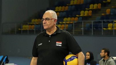 عقب خسارة الدوري والكأس.. الزمالك يدرس التعاقد مع عماد نوار لقيادة طائرة السيدات