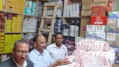 محافظ المنيا.. طرح مواد غذائية مدعمة واستمرار الحملات الرقابية على الأسواق