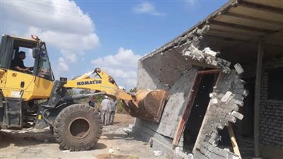 حملات لإزالة التعديات والإشغالات بمحافظة أسوان