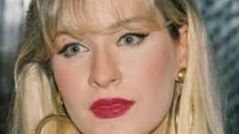 الفنانه شبرين سيف