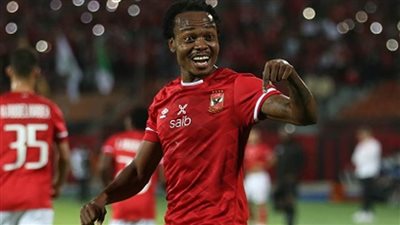 عاجل.. طبيب الأهلي يكشف أخر تفاصيل إصابة بيرسي تاو 