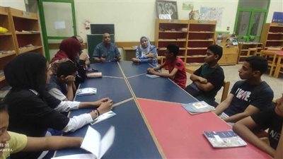 الموروث الشعبي وتعزيز الهوية ضمن نقاشات نادي الأدب بأسيوط الجديدة 