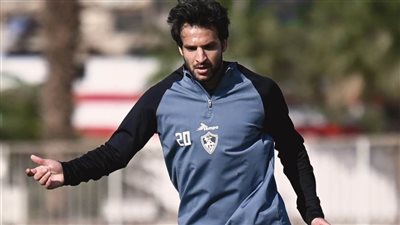 محمود علاء يشارك في تدريبات الزمالك الجماعية 