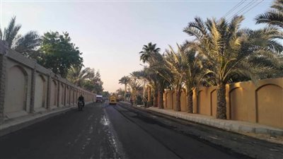 رصف طريق مركز التنمية بسقارة والبر الغربي والشرقي لطريق المريوطية فيصل