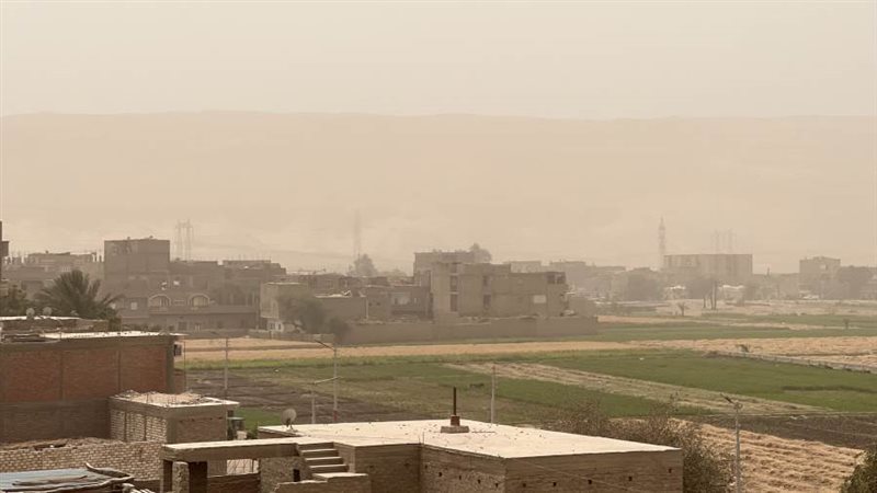 رياح محملة بالأتربة