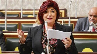 نورا علي: التزام التجار بالأسعار المعلنة واجب وطني.. وتدعو لفرض رقابة صارمة على الأسواق