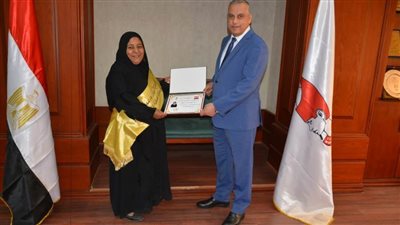 محافظ سوهاج يكرم 15 من الفائزين في مسابقة 