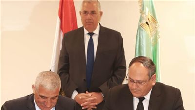 القصير يشهد توقيع بروتوكول تعاون بين البحوث الزراعية والصحراء مع (أكساد)