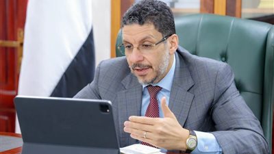 اليمن يبحث مع أمريكا والأمم المتحدة التطورات بالمنطقة ودعم البعثات بمختلف المجالات