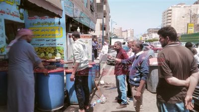 حملة رقابية علي محلات الدواجن والأسماك بمرسى مطروح.. وتحرير ٢٠ مخالفة