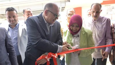  محافظ أسيوط يفتتح المركز الصحي الحضري  بمنطقة الحمراء بتكلفة 65 مليون جنيه