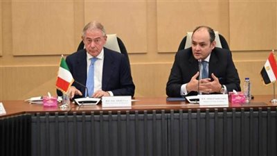 وزير الصناعة الإيطالي: روما تولي اهتماما بتعزيز الشراكة الاستراتيجية مع مصر