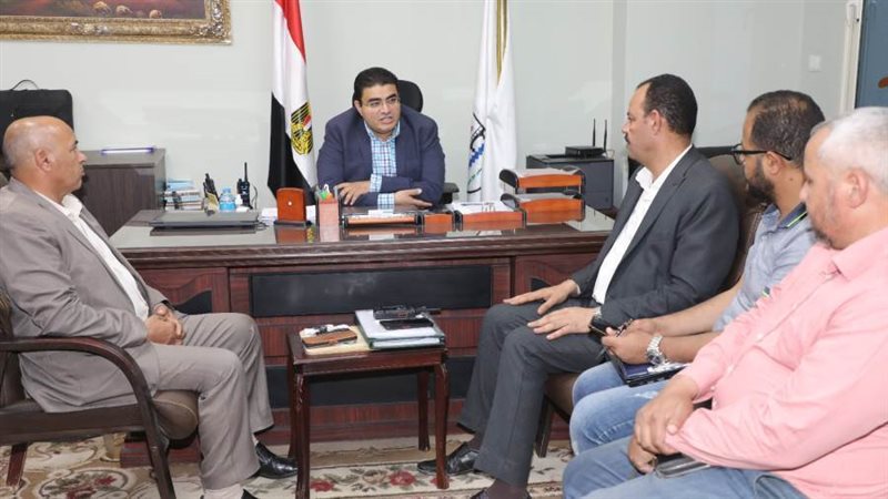 لقاء نائب محافظ بنى