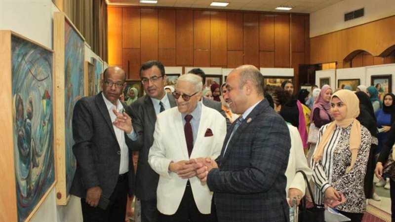 جانب من المعرض