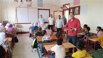 الزهيري: يطمئن على سير العملية التعليمية بمدارس الرياض