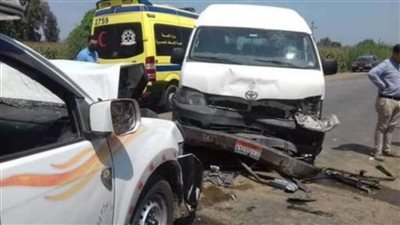 مصرع شخصين مجهولي الهوية وإصابة 8 آخرين بحادث تصادم بالبحيرة
