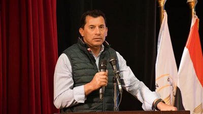 وزير الشباب والرياضة يعلق على مواجهتي الزمالك والأهلي في إفريقيا