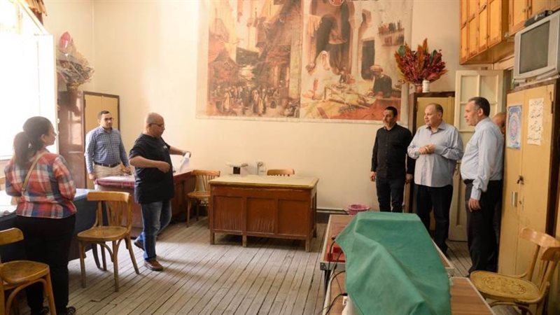 جانب من جولة المحافظ