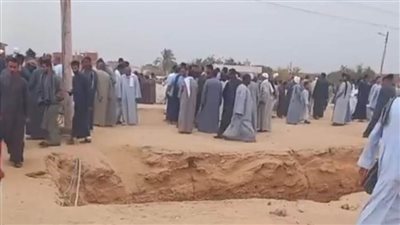 4 نعوش في جنازة واحدة.. تشييع جثامين ضحايا مشاجرة بأسيوط.. صور 
