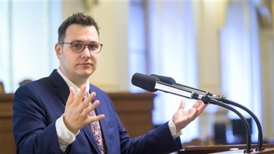 وزير الخارجية التشيكي يبحث مع نظيره المجري التعاون الثنائي والإقليمي