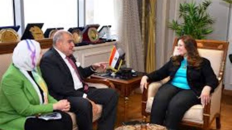 وزيرة الهجرة