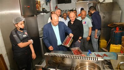 بالصور.. محافظ الغربية يستعرض نتائج الحملة المكبرة على الأسواق والمخابز والمطاعم بطنطا