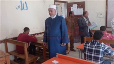 البحر الأحمر: متابعة امتحانات النقل الثانوي بقسميه العلمي والأدبي بمعاهد الغردقة