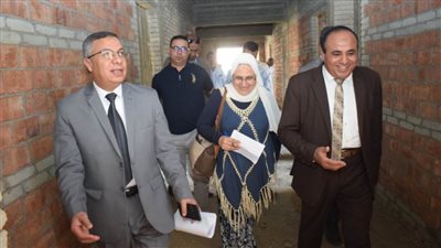 جامعة سوهاج التكنولوجية تخصص ١٢ فدانًا ولجنة من الأعلى للجامعات تتفقد الموقع