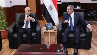  وزيرا الاتصالات والتعليم يجتمعان لبحث تطوير استخدام أدوات تكنولوجيا المعلومات