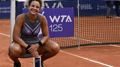 ميار شريف تتأهل إلى الدور الـ 16 ببطولة كتالونيا المفتوحة للتنس