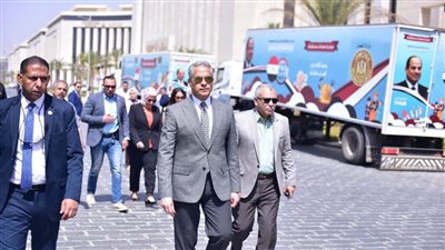 وزير العمل يطلق 8 وحدات تدريب مهني متنقلة 