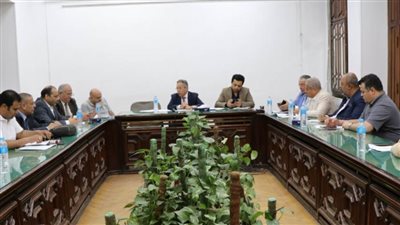 الأطباء تناقش مع الفرعيات مشروع قانون منح التزام المرافق العامة