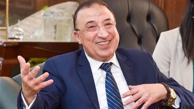 محافظ الإسكندرية يهنئ قداسة البابا تواضروس الثاني والإخوة الأقباط بعيد القيامة المجيد