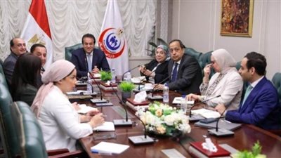 وزير الصحة يبحث مع جمعية المعلومات الدوائية سبل التعاون في تطوير صناعة الدواء