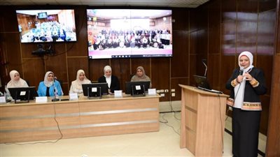 العناية التمريضية للأمراض المعدية وأمراض الجهاز الهضمي في ورشة عمل بمستشفيات جامعة أسيوط