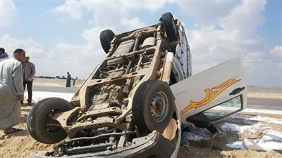 إصابة 10 أشخاص في انقلاب سيارة بأسيوط 