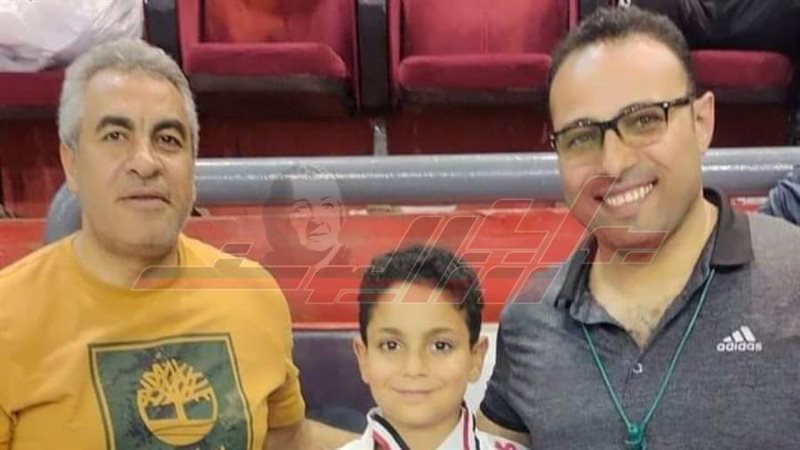 اللاعب عمر إسماعيل