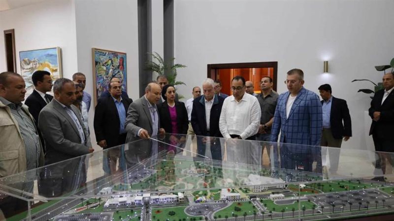 رئيس مجلس الوزراء