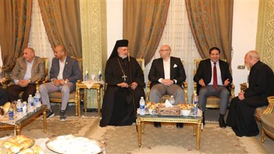 محافظ بني سويف يزور الكنائس لتهنئة الطوائف المسيحية بعيد القيامة 