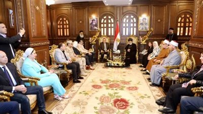 محافظ الشرقية يهنئ أسقف الزقازيق ومنيا القمح بعيد القيامة المجيد