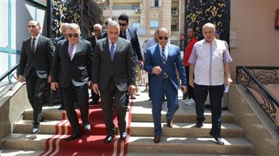 قيادات محافظة سوهاج تزور المطرانيات وتقدم التهنئة للأخوة الأقباط بمناسبة عيد القيامة