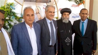  وفد حزب تحيا مصر يزور الكنائس بأسوان ويقدم التهنئة للانبا بيشوي بمناسبة عيد القيامة المجيد