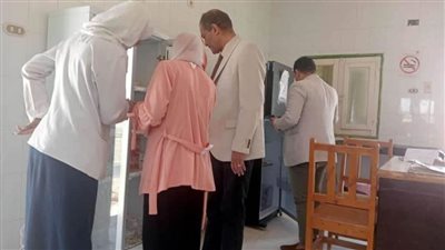 وكيل وزارة الصحة بالوادي الجديد يحيل أمين مخازن وحدة صحية للتحقيق