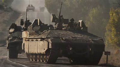 الجيش الإسرائيلي يهاجم مباني عسكرية لـ