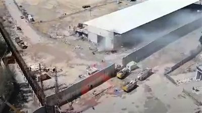 إسرائيل تقصف مخازن مساعدات بالجانب الفلسطيني من معبر رفح