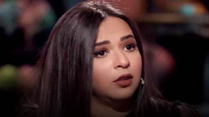 الفنانة إيمي سمير